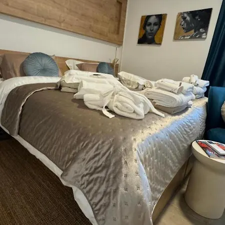 Luxart Gallery Krk Apartament